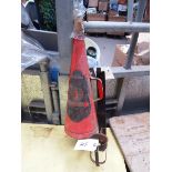 MINIMAX FIRE EXTINGUISHER & WALL BRACKET (AF)