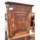 OAK CORNER CABINET RP