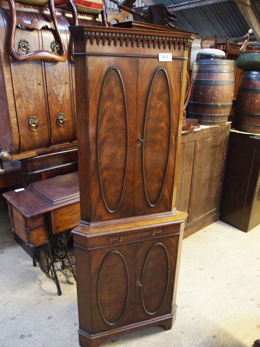 BEVAN & FUNNELL CORNER CABINET