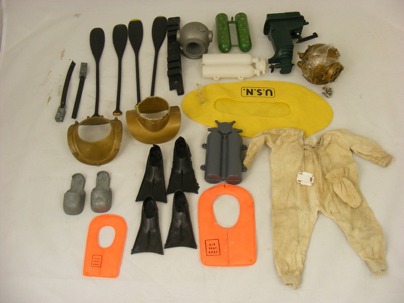 A good selection of Action Man items to include Clothing, dolls (mostly A/F), - Image 4 of 11