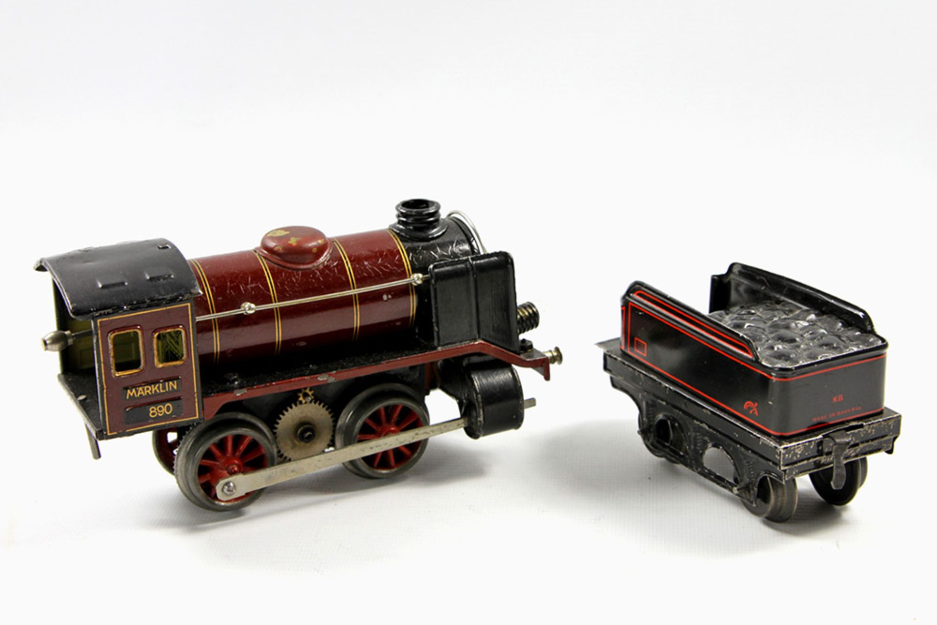 MÄRKLIN Lok (R)890, Spur 0, 1930-50er Jahre, Uhrwerk-Dampflokomotive mit kleien, geteilten