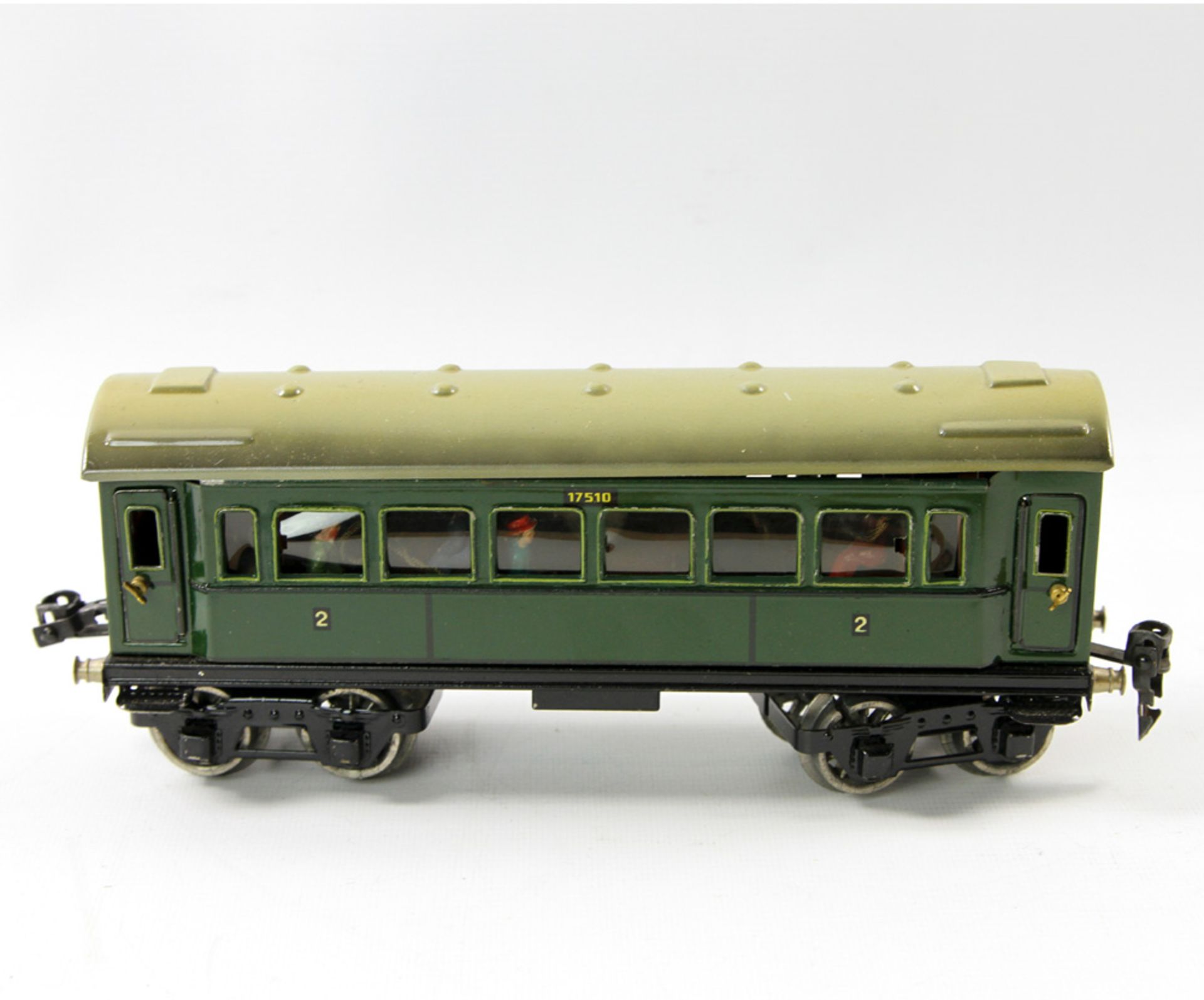 MÄRKLIN Personenwagen, wohl Nr. 17510, Spur 0, Blech, grün, lithographiert. 4-achsig, 4 Türen zum