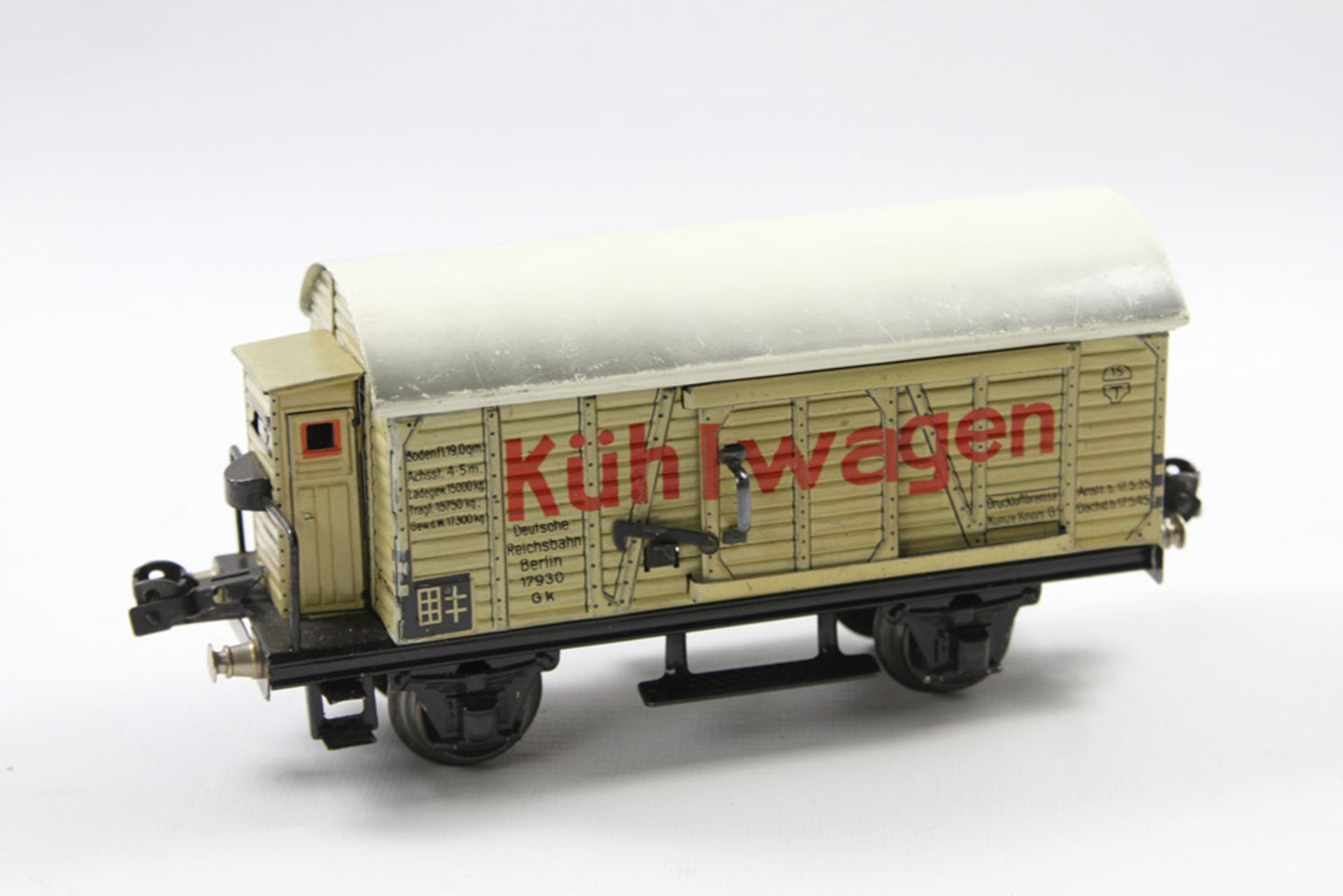 MÄRKLIN Kühlwagen, Nr. 17930, Spur 0, Blech, grau/weiß lithographiert, 2-achsig. Mit Schiebetüren,