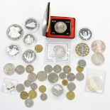 Konvolut Münzen und Medaillen, darunter Monaco 2 x 10000 Lire, sicher Fundgrube! Bitte ansehen