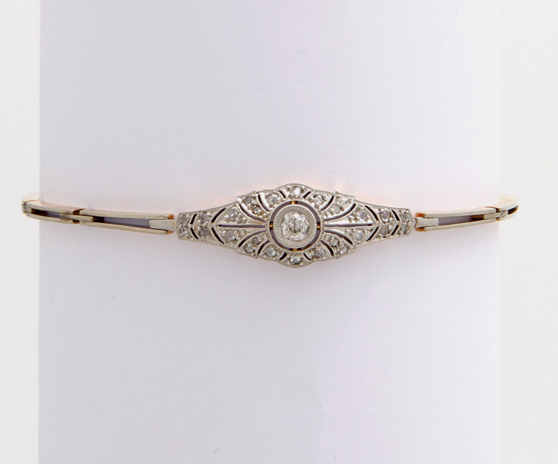 ART DECO Armband, mittig besetzt mit einem Altschliff- Diamant sowie 26 Diamant- Rosen zus. ca. 0,30