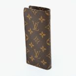 LOUIS VUITTON edles Brillenetui. Softe Form. Monogram Canvas. Alcantarafutter.