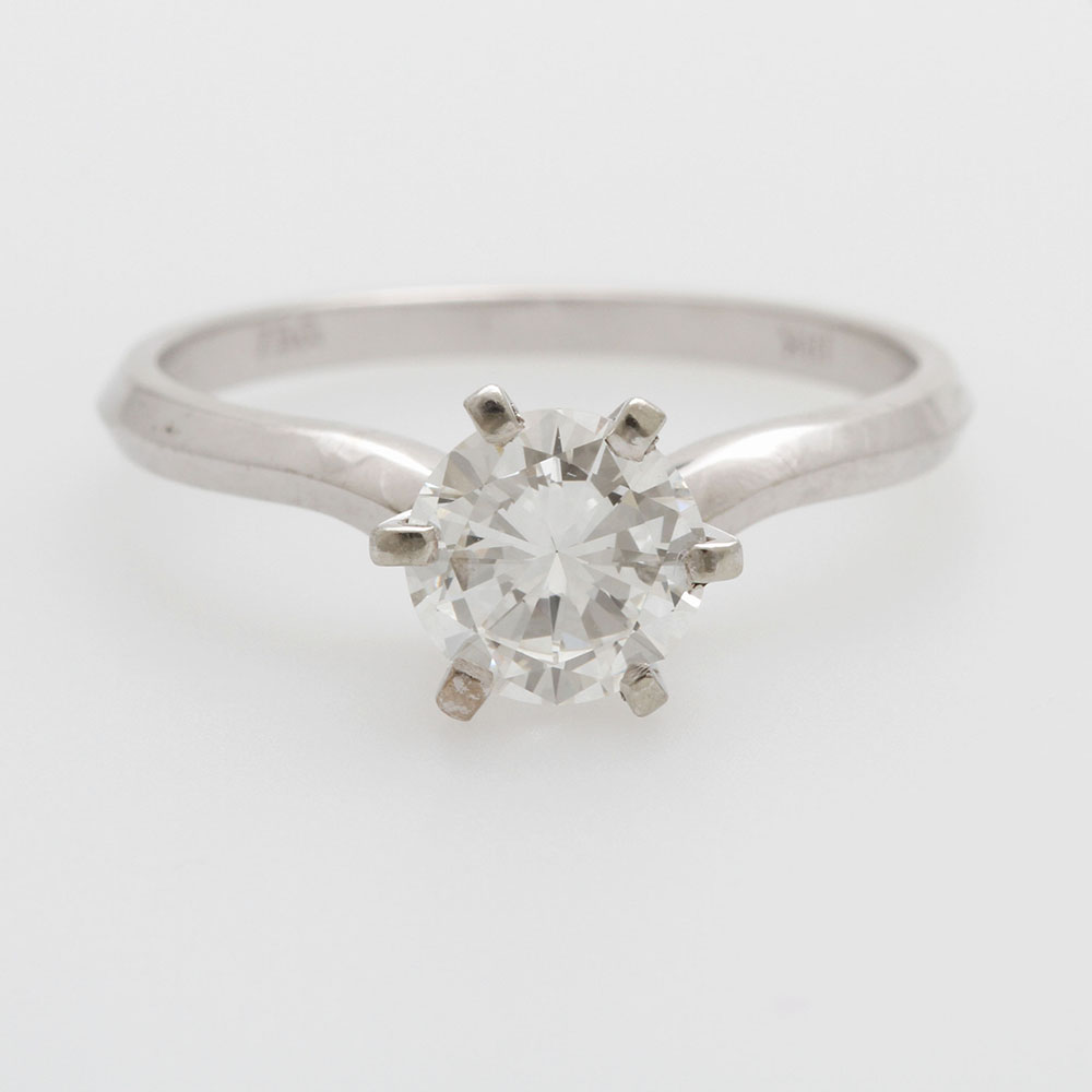 Solitär Ring, ca. 1- 1,1ct., Diamant im Brillantschliff, Weiß/ VVS WG 18K, W: 54. * Leg. 750/000 *