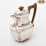 SHEFFIELD Kaffeekanne, Silber, 20. Jh. Marken. H. ca. 18,5 cm, entsprechende Alters- und