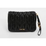 MIU MIU schicke Clutch/ Kosmetiktasche. TOP ERHALT!! Metalasse-Kollektion in softem Lackleder,