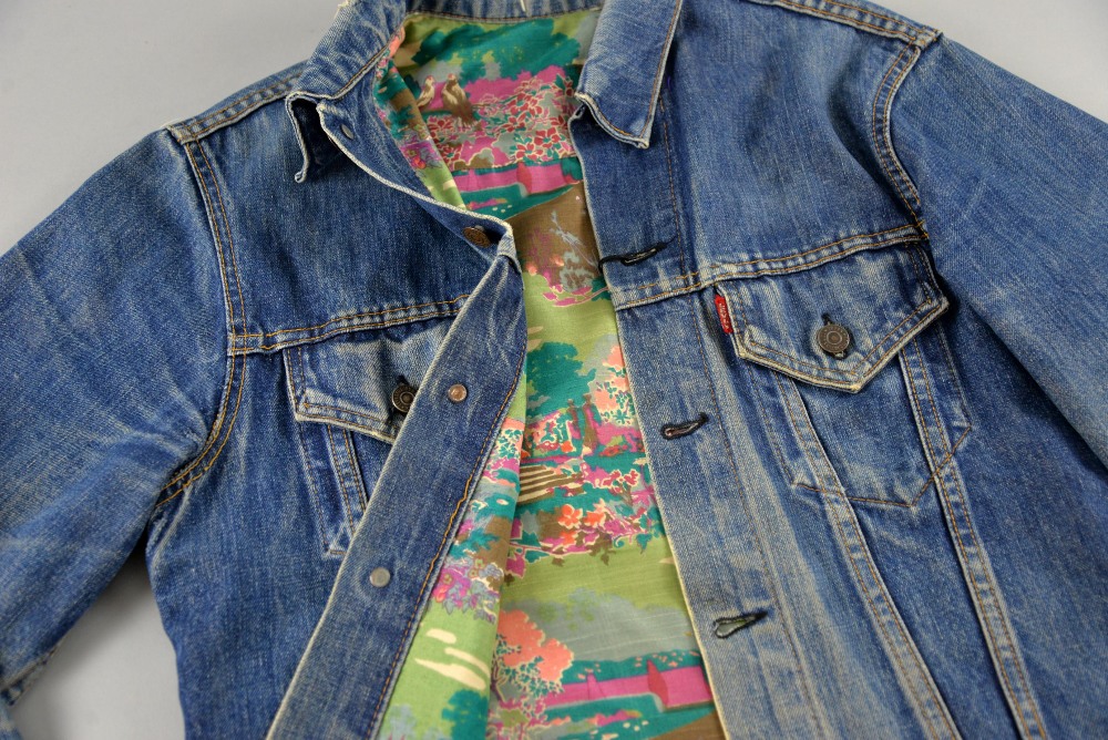 Vintage Levi Denim Jacket linen with 1960's Liberty 'Dove' Silk. This silk was used by Deborah&Clare - Image 2 of 3