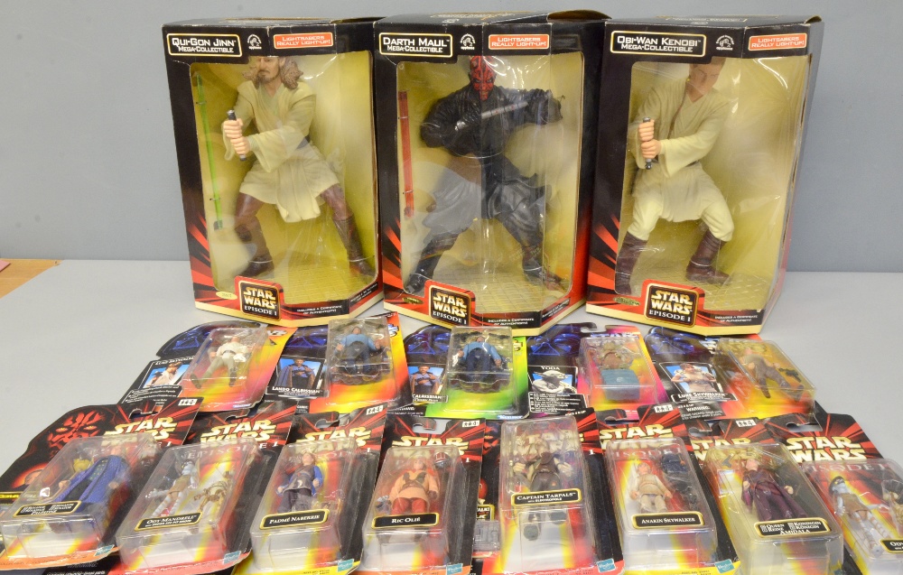 Stars Wars - mega collectible X 3 and miniature figurines X 13 including Darth Maul and Lando