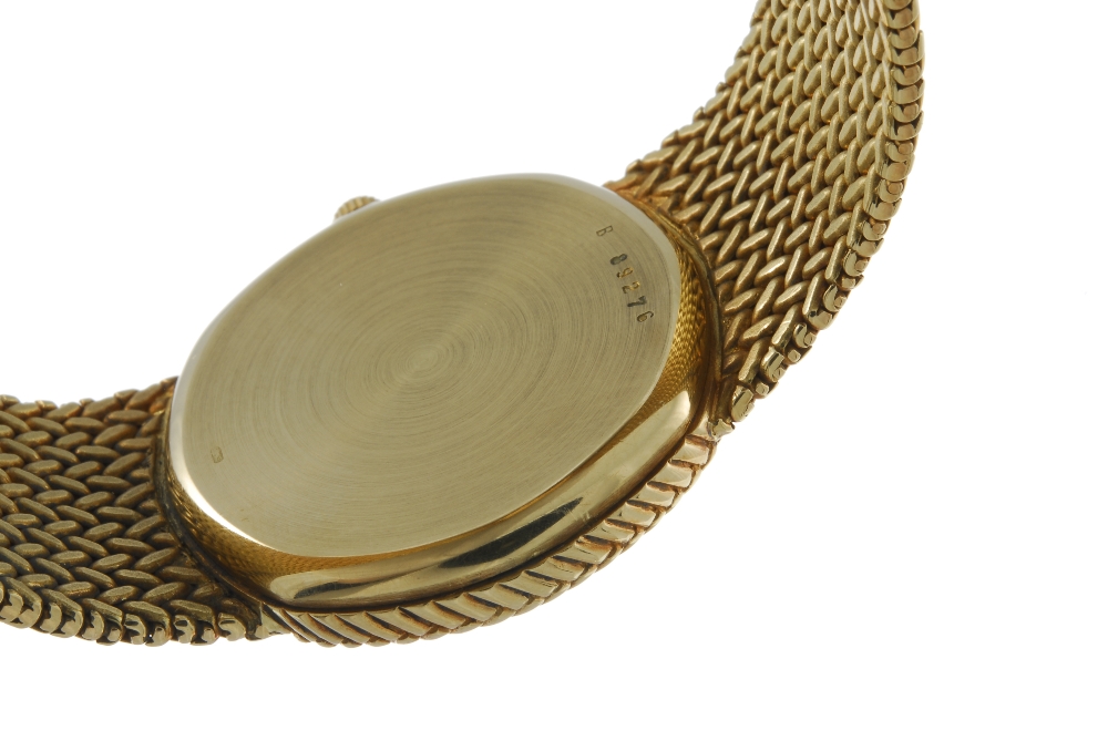 AUDEMARS PIGUET - a gentleman's bracelet watch. 18ct yellow gold case. Numbered B89276. Signed - Image 2 of 4