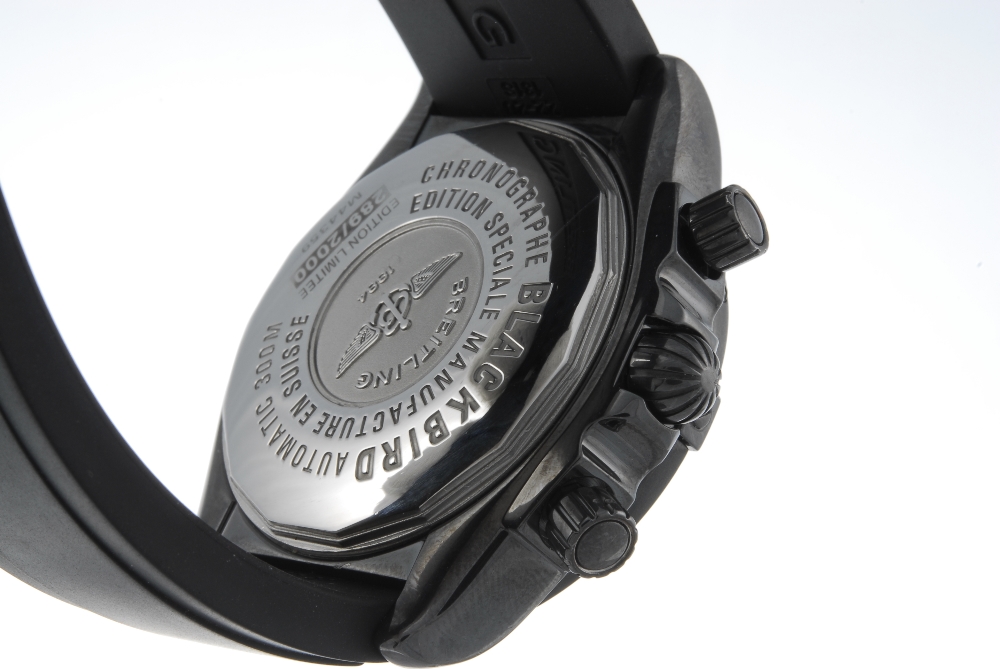 BREITLING - a limited edition gentleman's Blackbird Blacksteel chronograph wrist watch. Number 289 - Image 3 of 4