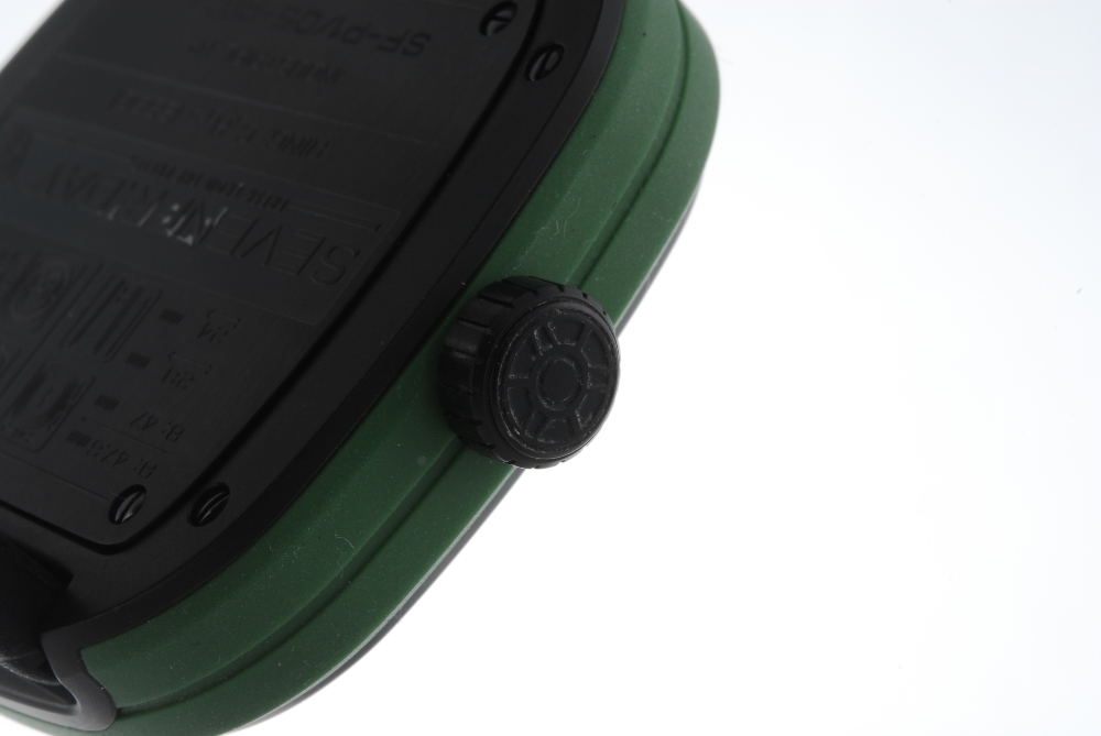 SEVENFRIDAY - a gentleman's wrist watch. PVD coated Stainless steel and green rubber case. - Image 2 of 4