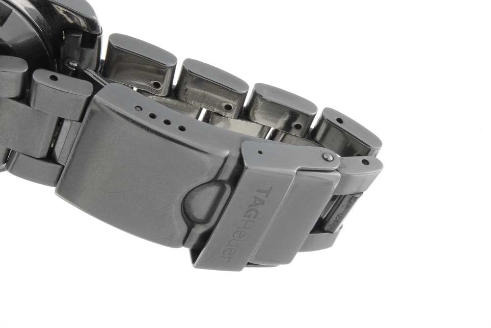 TAG HEUER - a gentleman's Aquaracer Alarm bracelet watch. Stainless steel case with calibrated - Image 3 of 4
