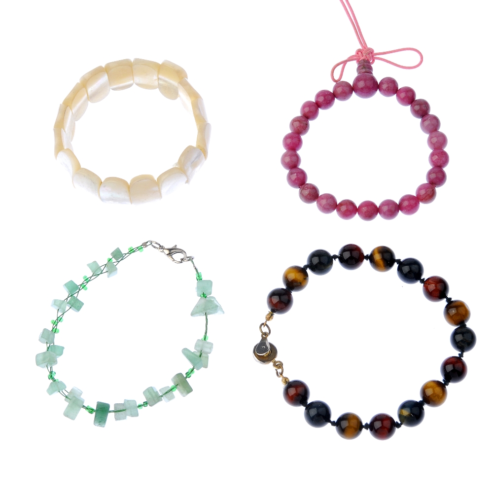 A selection of gem jewellery. To include a peridot bead necklace, comprised of small freeform