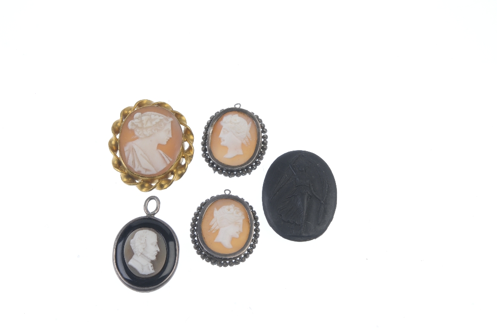 A selection of cameo jewellery and panels. To include a tortoiseshell and shell cameo panel - Image 2 of 2