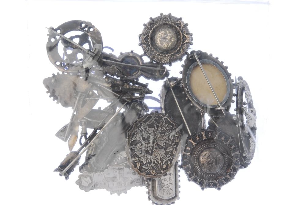 A selection of mainly late Victorian silver brooches. To include a late Victorian oval-shape ' - Image 2 of 2