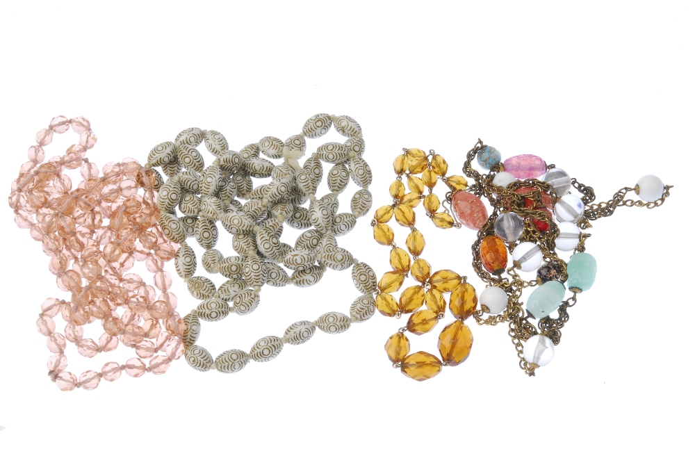 A selection of necklaces. To include a glass bead necklace, comprising 130 faceted circular pink - Image 3 of 3