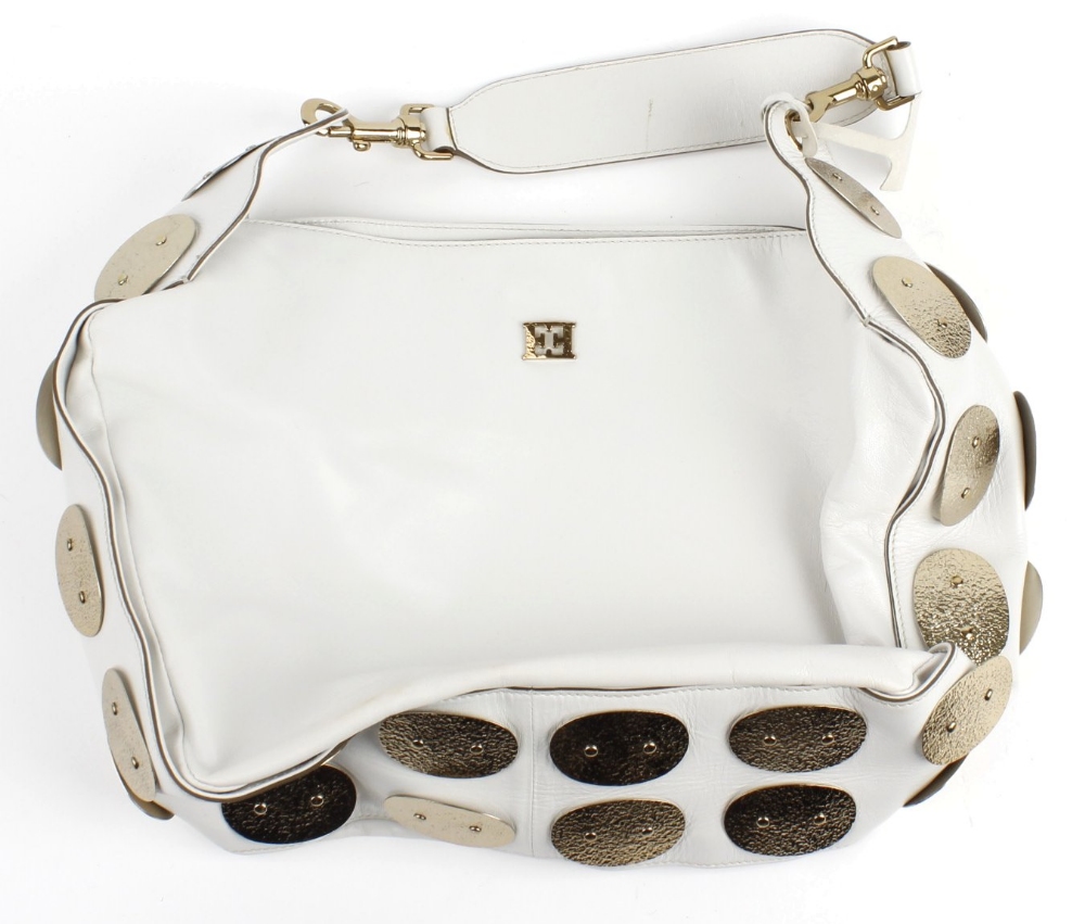 ESCADA - a white leather tote with metal trim. The white leather with gold-tone, oval, hammered - Image 4 of 4