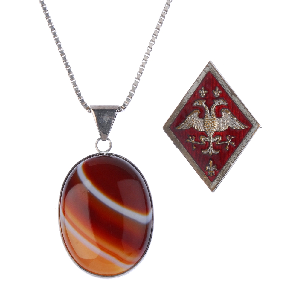 A selection of jewellery. To include a pendant, the oval-shape banded agate to the plain mount and