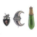 A selection of late 19th to early 20th century jewellery. To include an Edwardian silver shield-
