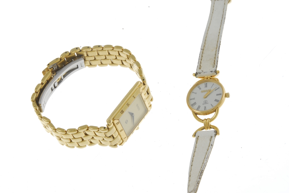 GUCCI - a gentleman's 4200M bracelet watch. Gold plated case with chapter ring bezel. Signed - Image 2 of 2