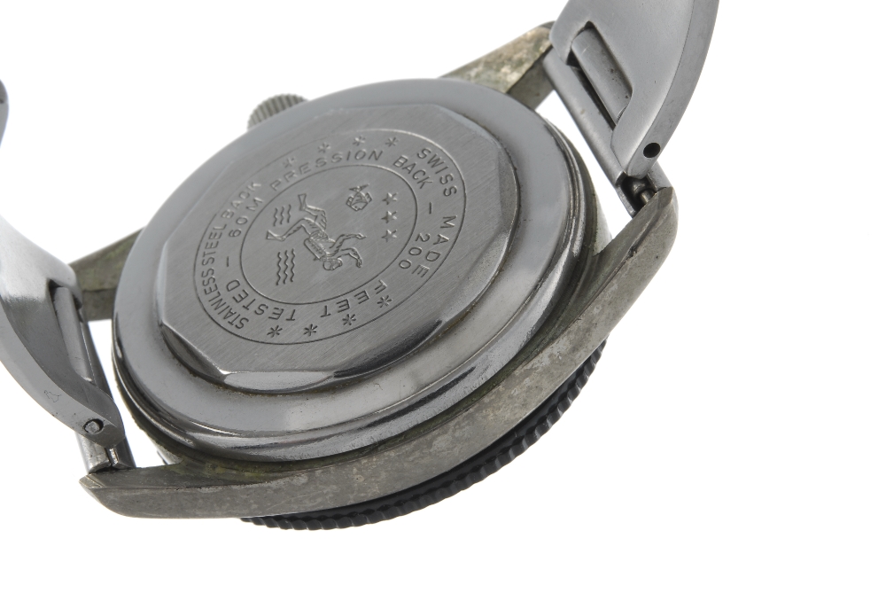 COMBAT - a gentleman's bracelet watch. Base metal case with stainless steel case back. Unsigned - Image 2 of 5