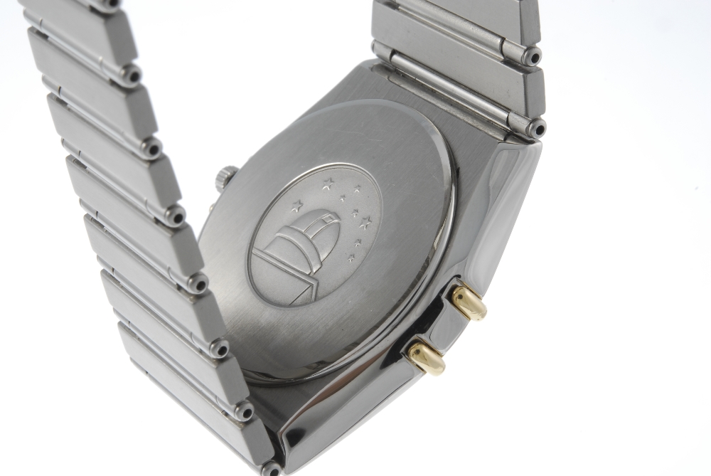 OMEGA - a gentleman's Constellation bracelet watch. Stainless steel case with yellow metal chapter - Image 2 of 4