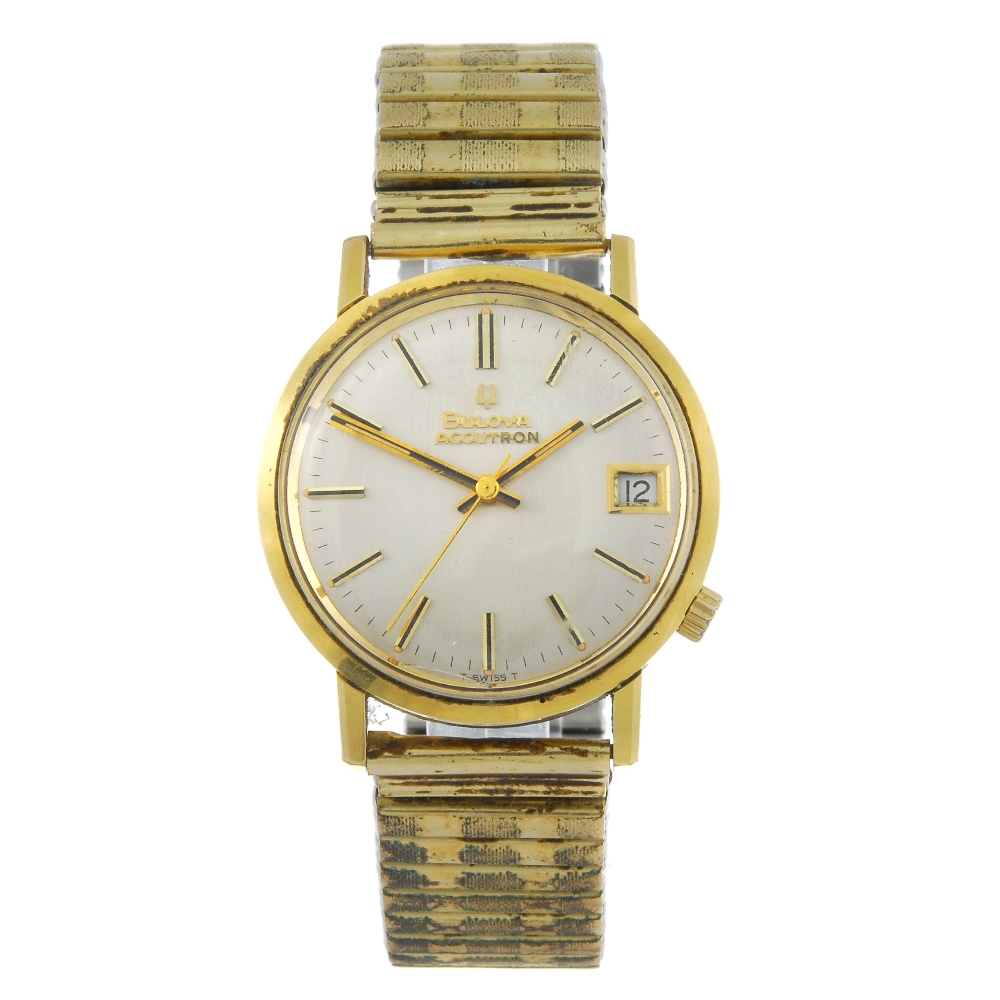 BULOVA - a gentleman's Accutron bracelet watch. Gold plated case. Numbered 1-633709 M8. Signed