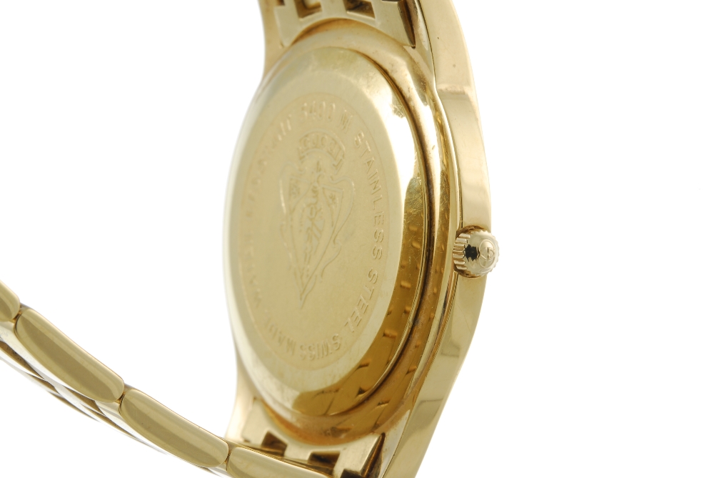 GUCCI - a gentleman's bracelet watch. Gold plated case. Numbered P10GBP. Signed quartz movement. - Image 3 of 4