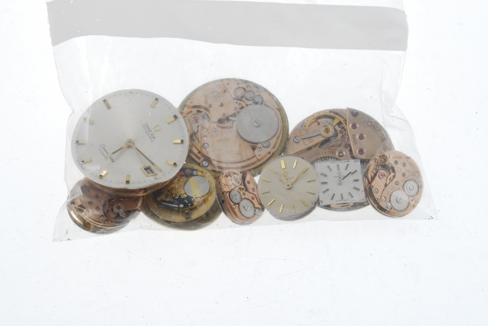 OMEGA - a group of fourteen watch movements. All recommended for spare or repair purposes only.  Due - Image 2 of 2