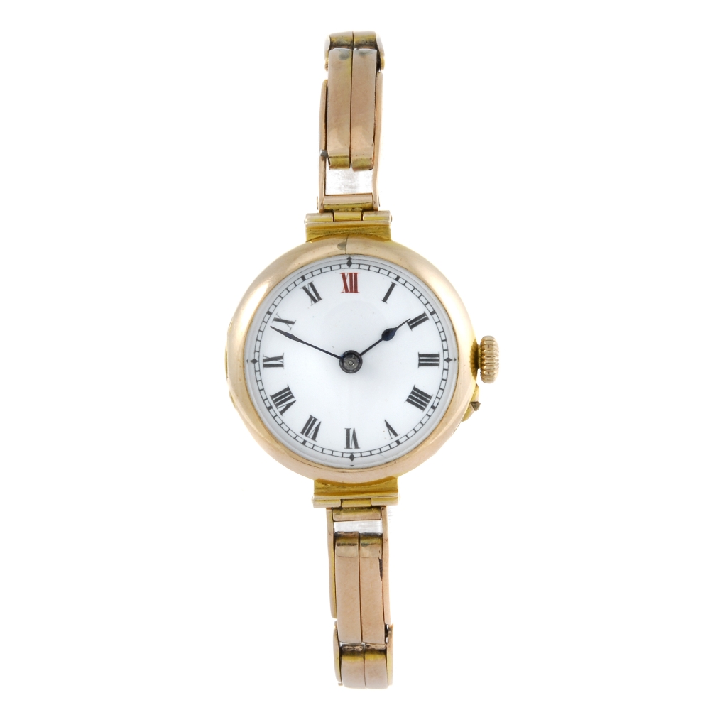 A lady's bracelet watch. 9ct yellow gold case, import hallmark London 1913. Unsigned manual wind