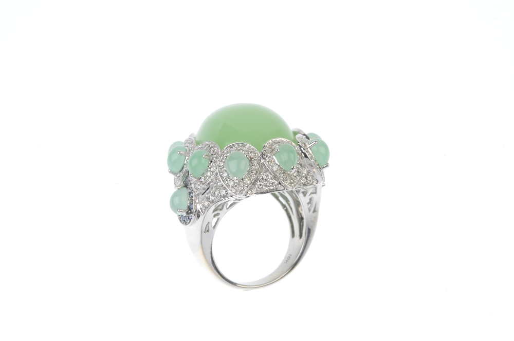 A chrysoprase and diamond dress ring. The oval chrysoprase cabochon, within a pear-shape chrysoprase - Image 3 of 3