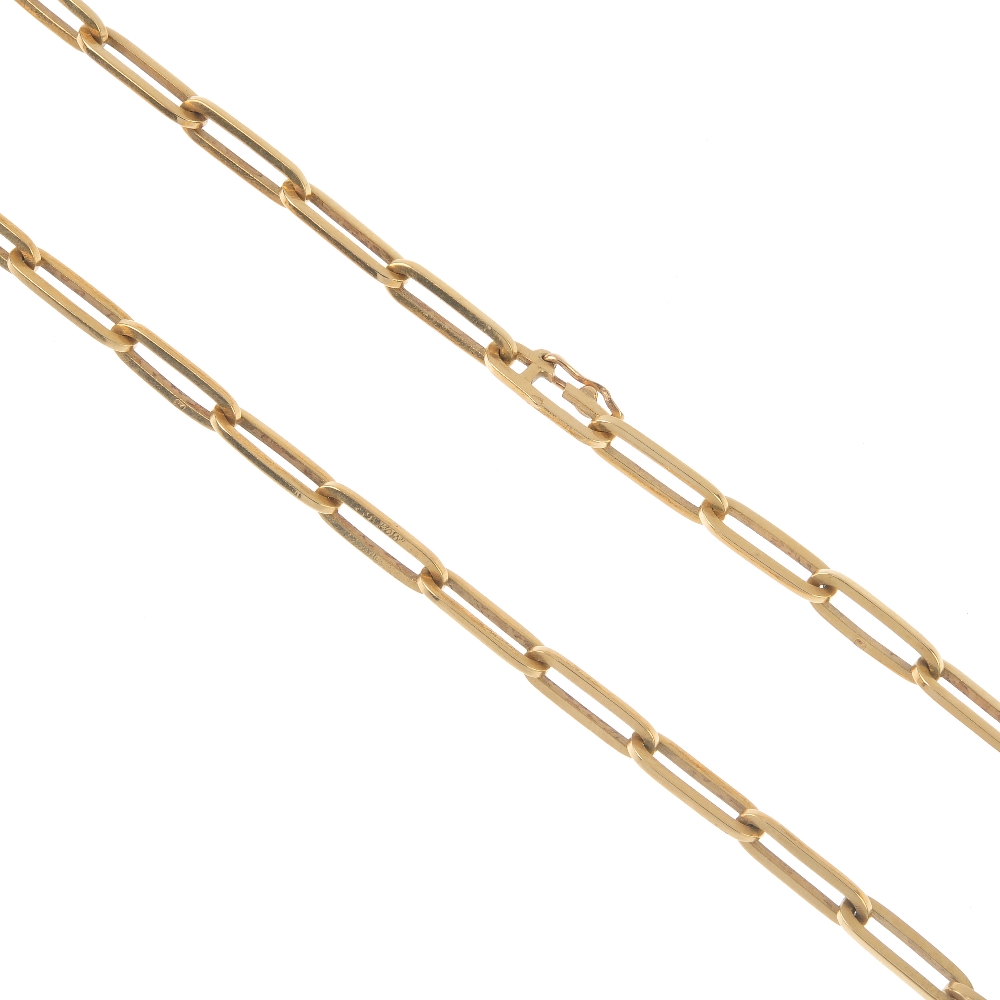 A fancy-link chain. The elongated oval links, to the partially concealed clasp. Clasp faulty. French