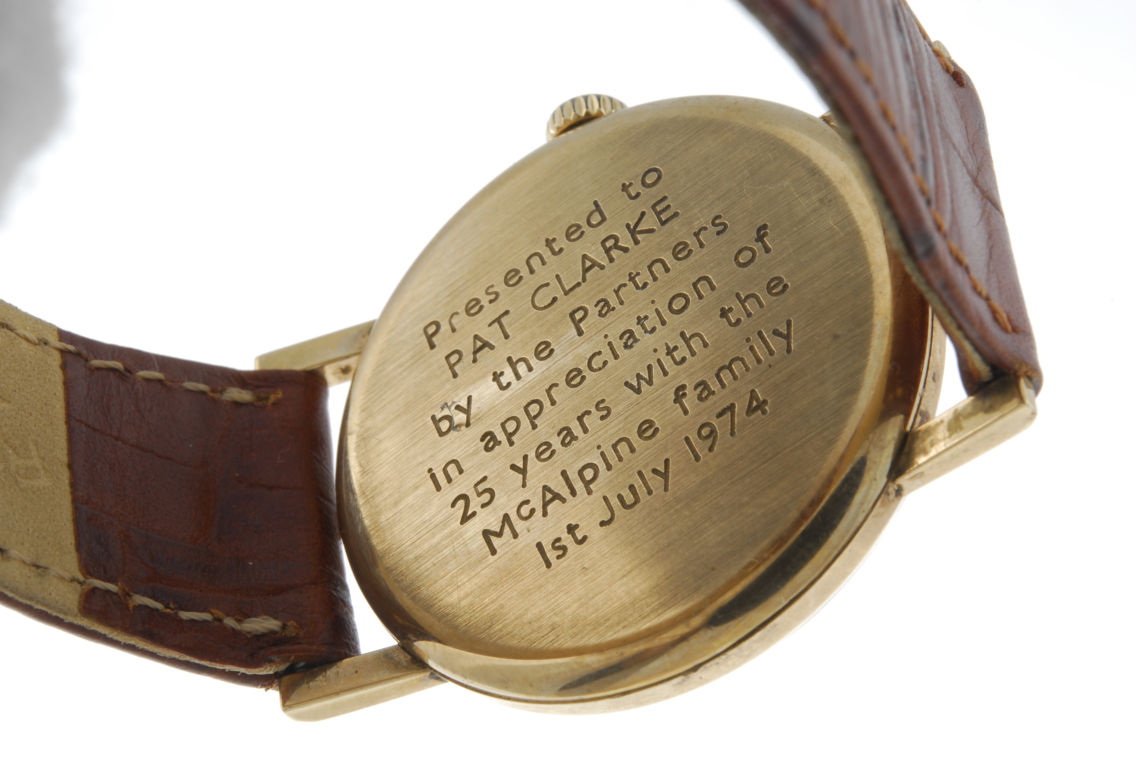 LONGINES - a gentleman's wrist watch. 9ct yellow gold case with engraved case back, hallmarked - Image 3 of 4