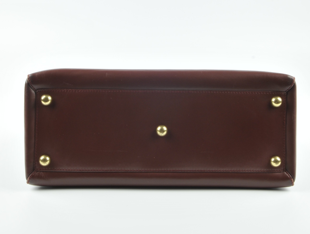 CARTIER - a Must De Cartier Bordeaux tote handbag. Designed with a tall rigid rectangular shape - Image 4 of 5