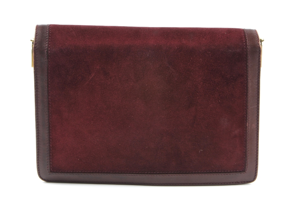 CARTIER - a Bordeaux suede and leather handbag. Designed with a burgundy suede exterior with - Image 2 of 5