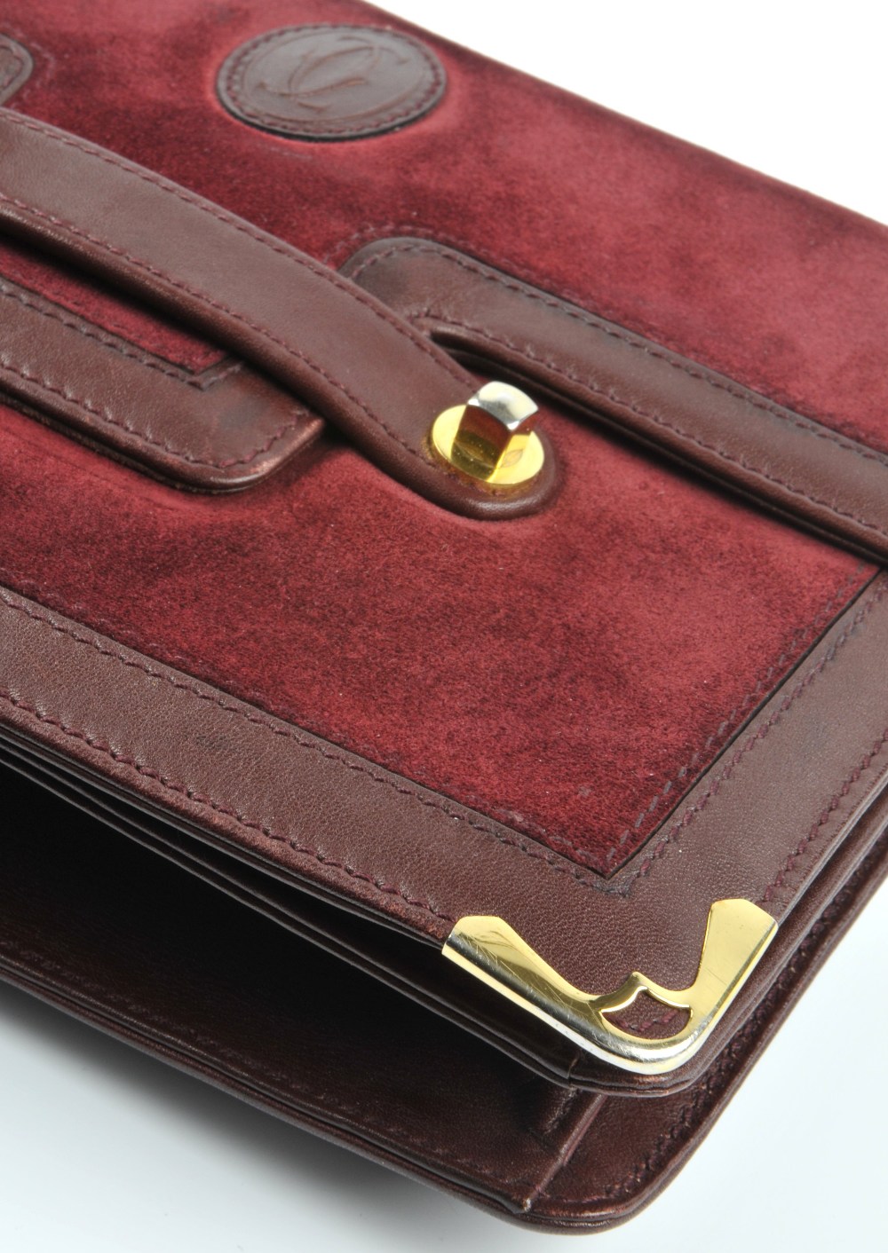 CARTIER - a Bordeaux suede and leather handbag. Designed with a burgundy suede exterior with - Image 5 of 5