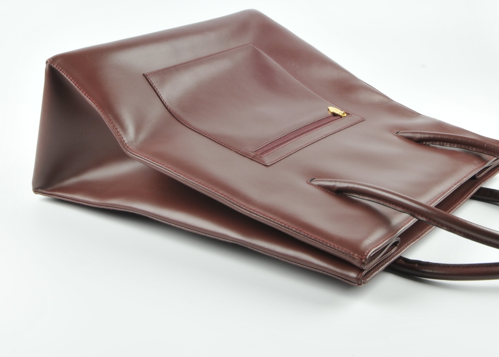 CARTIER - a Must De Cartier Bordeaux tote handbag. Designed with a tall rigid rectangular shape - Image 3 of 5