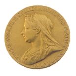 Victoria, Diamond Jubilee 1897, official Royal Mint medal in gold, small size, by GW de Saulles,