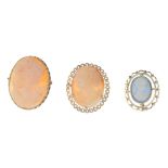 Four items of cameo jewellery. To include a ring, the carved shell cameo depicting a lady in