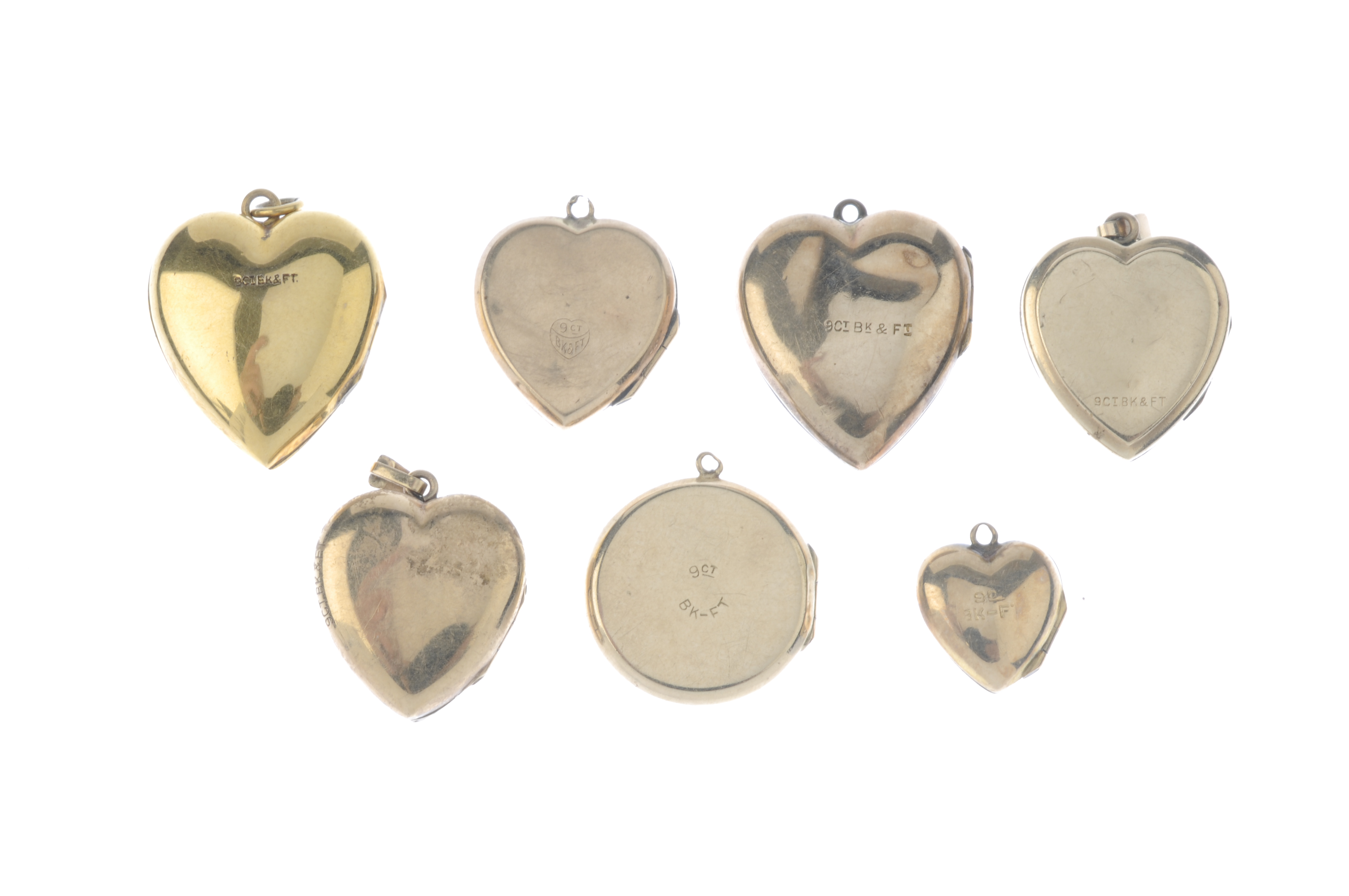 A selection of 9ct back and front lockets. Six of heart-shapes with varying engraved patterns, the - Image 2 of 3