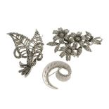 A selection of marcasite jewellery. To include a brooch in the shape of a lizard, set with marcasite