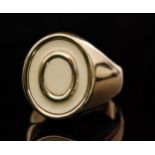 A 1970s hallmarked 9ct signet ring,