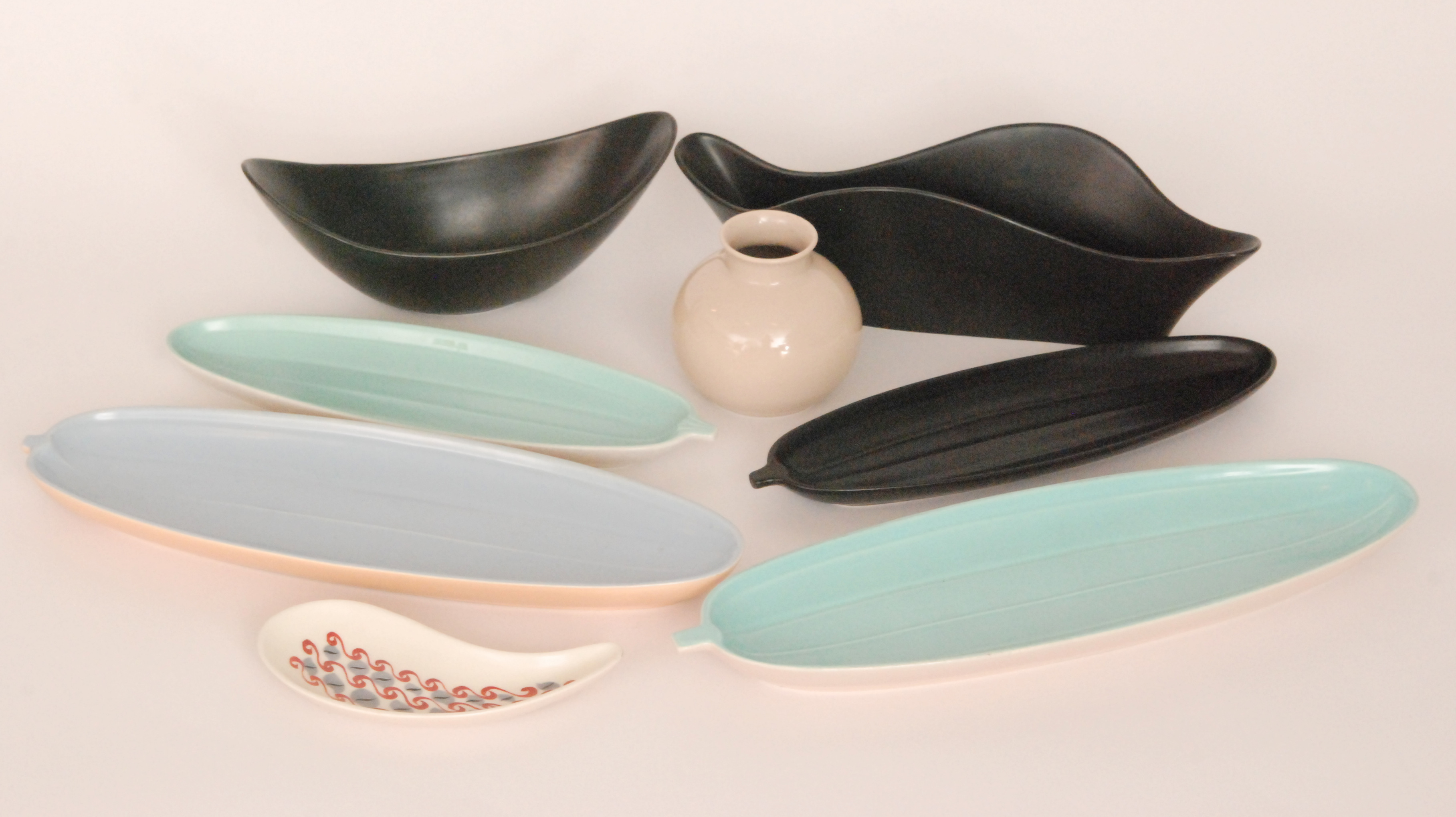 A collection of assorted 20th Century Poole Pottery to include a Freeform teardrop dish,
