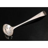 A Georgian hallmarked silver Old English pattern cream ladle of plain form, length 14cm,