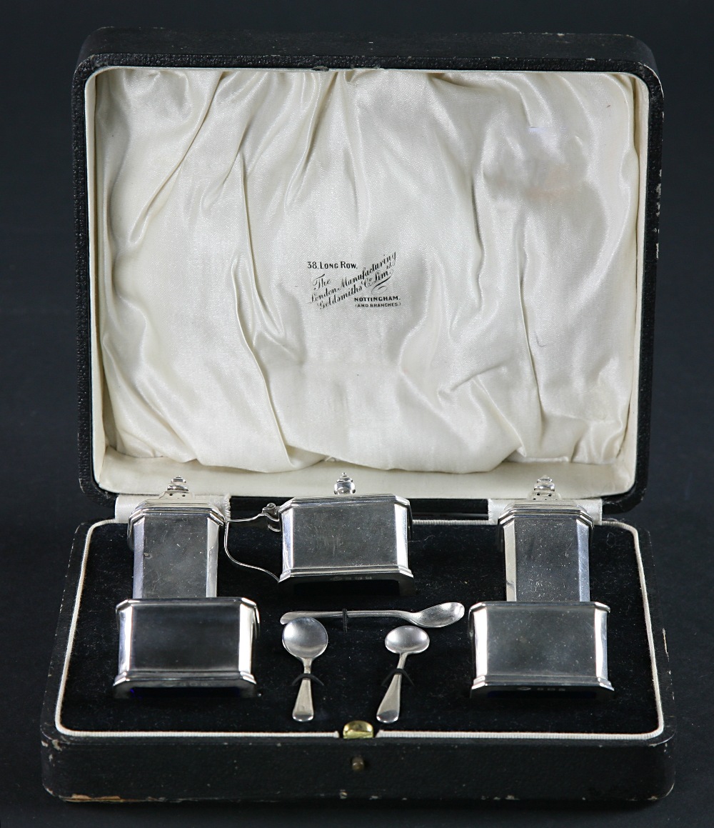 An attractive cased set of silver Condiments, Birmingham c.