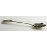 A large Irish rat-tail silver divided Gravy Spoon, Dublin c. 1823, possibly by L. Nowlan, approx.