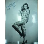 SIGNED PHOTO OF JANET LEIGH